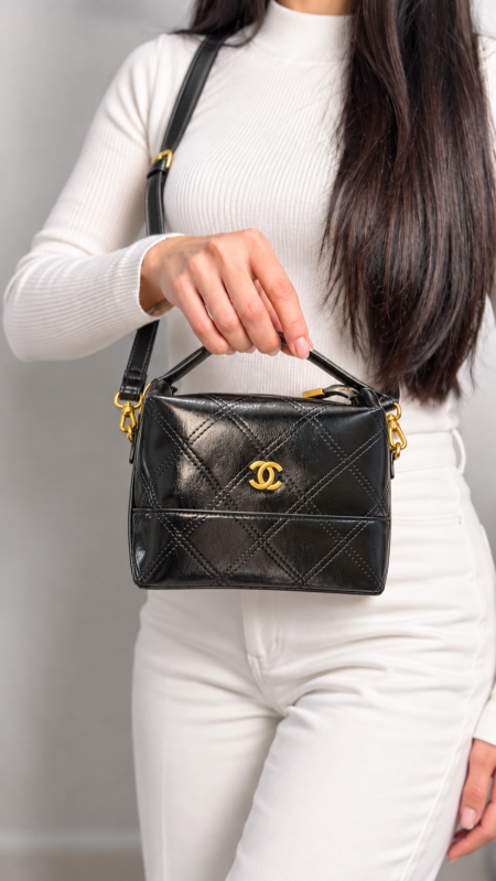 شنطة - CHANEL / شامل علبة الشركة
